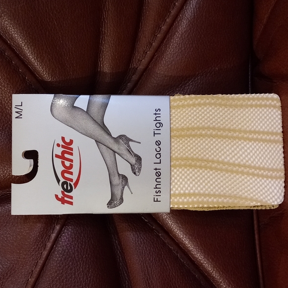 New In Package Fishnet Tights - Picture 1 of 2